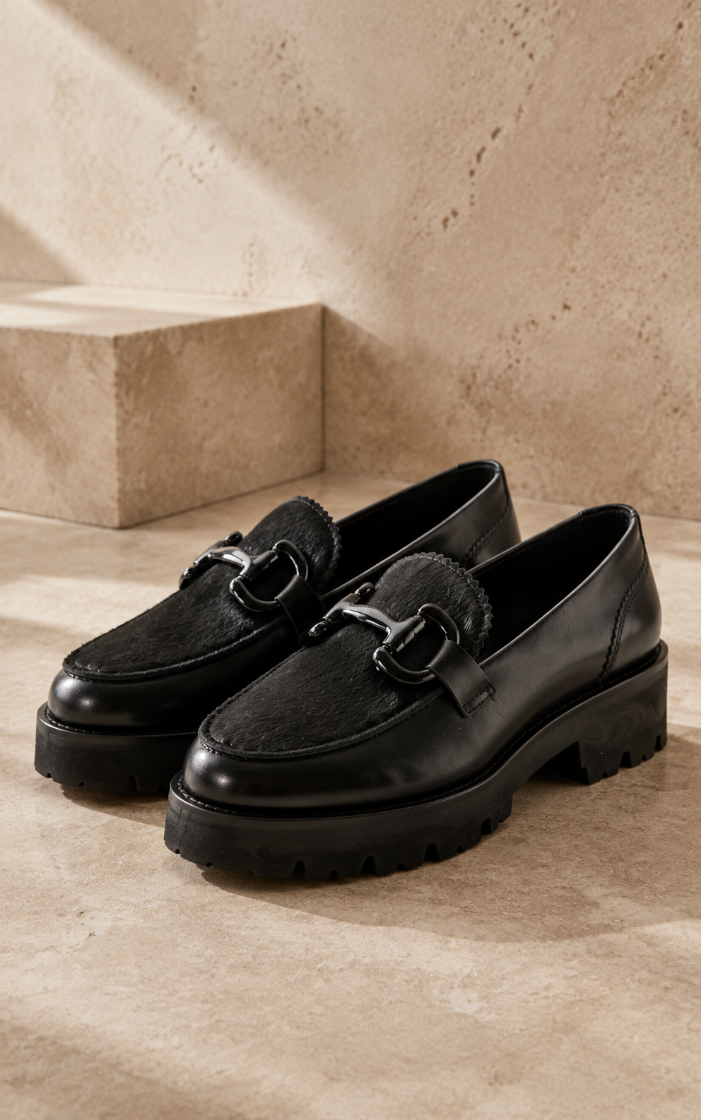 Bos & Co. Brisa, black pony