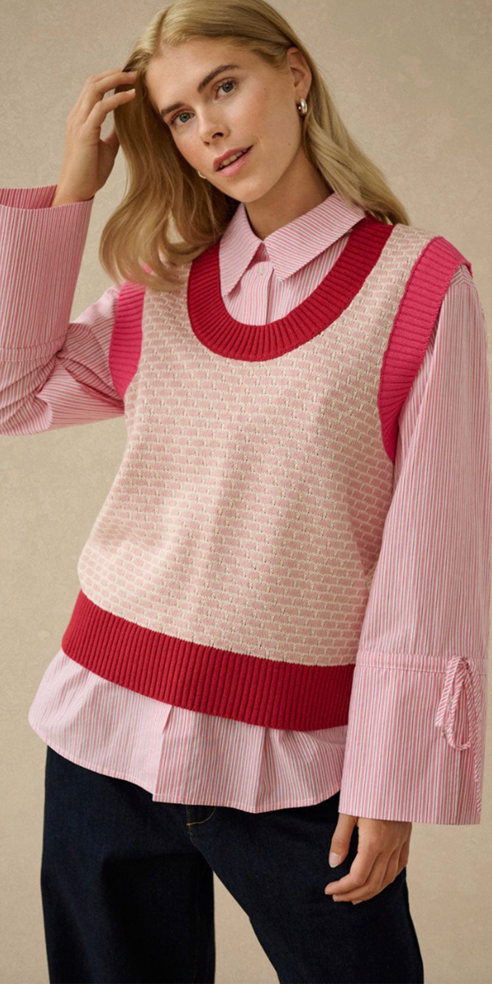 Culture Cotton Contrast Knit Vest