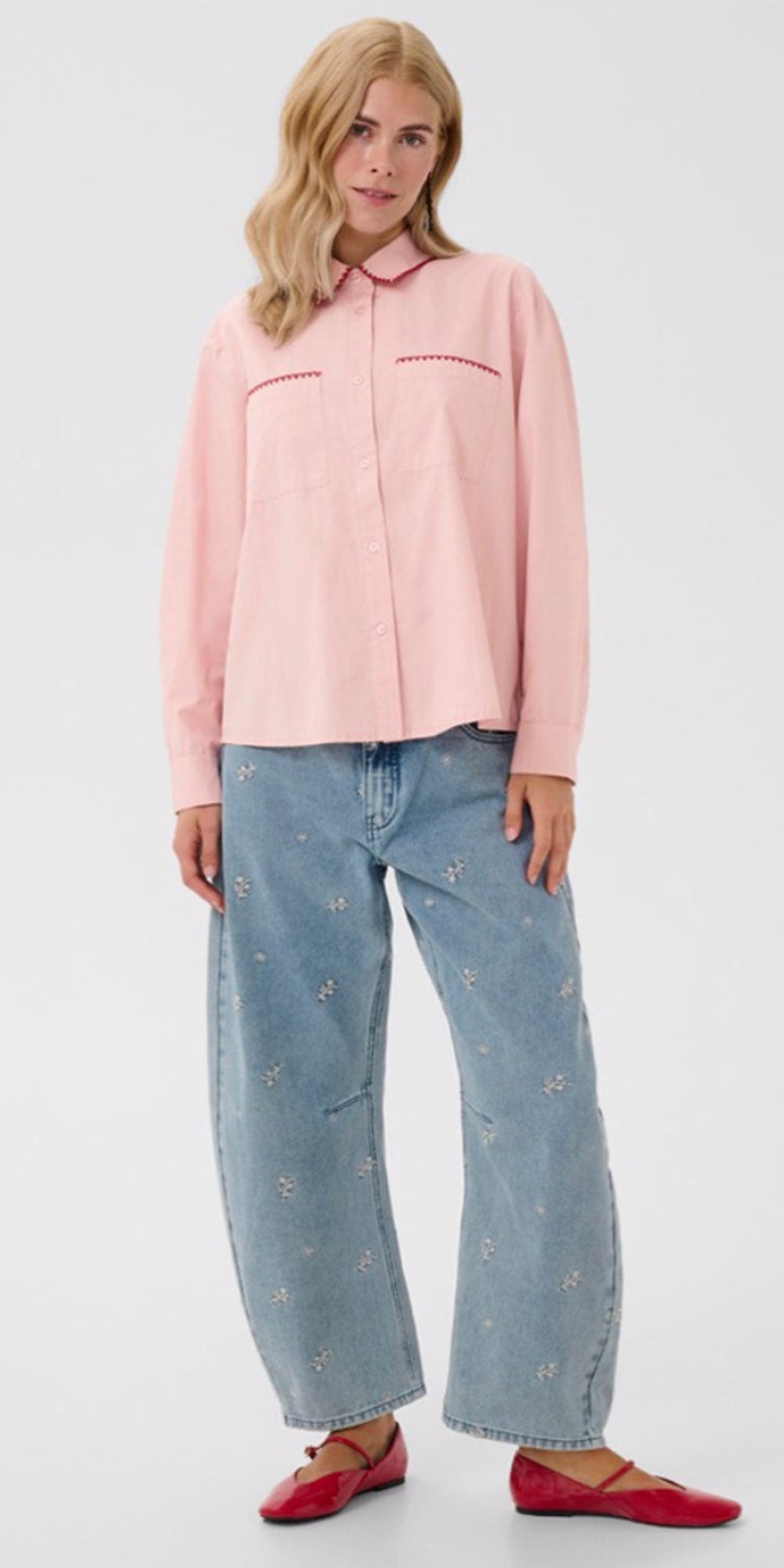 Culture Embroidered Barrel Jeans