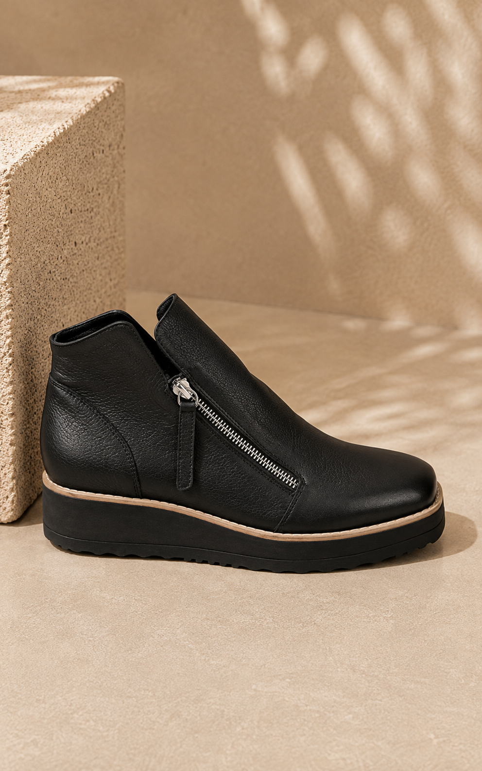 Django & Juliette Dosta Platform Boot, black