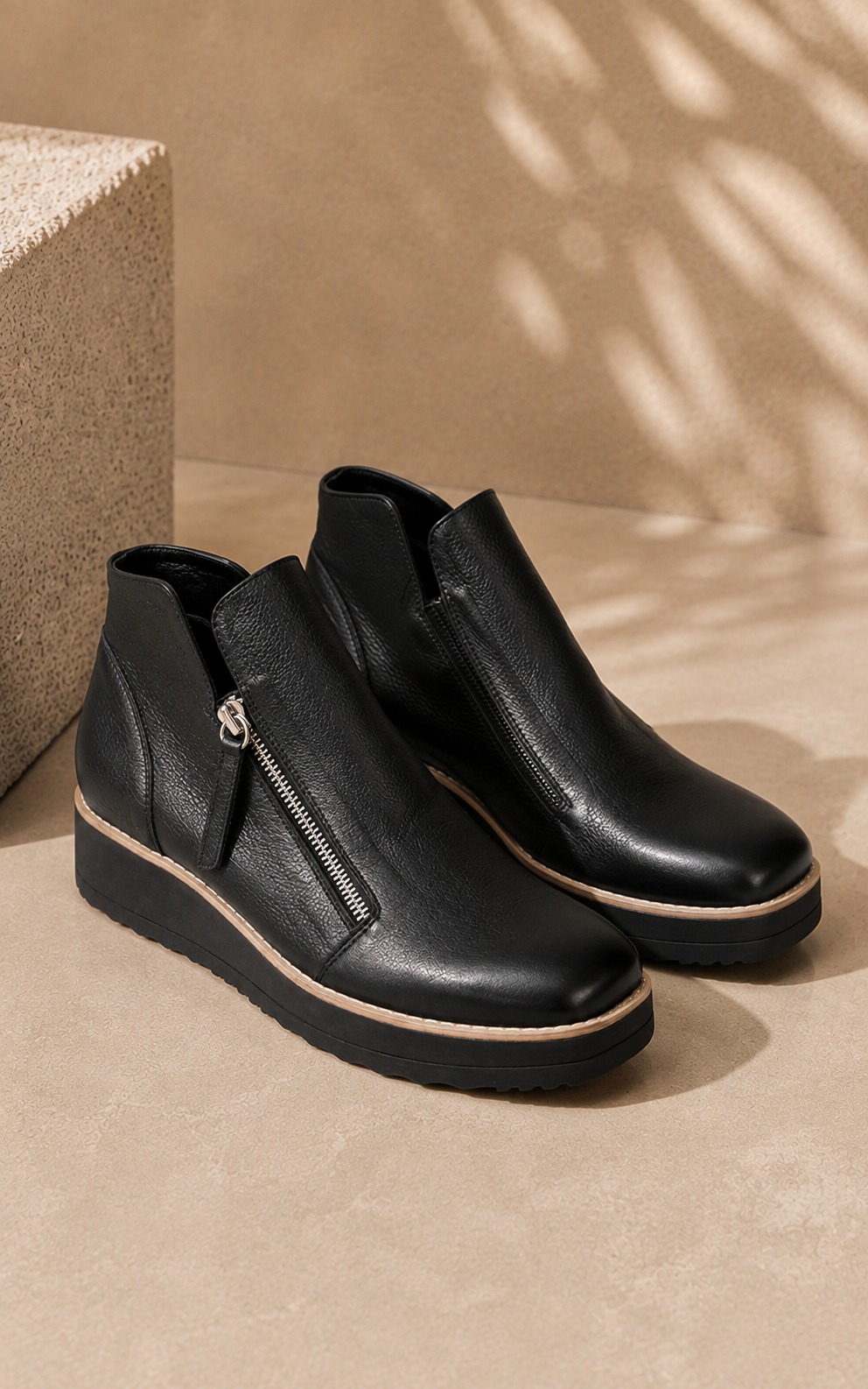 Django & Juliette Dosta Platform Boot, black