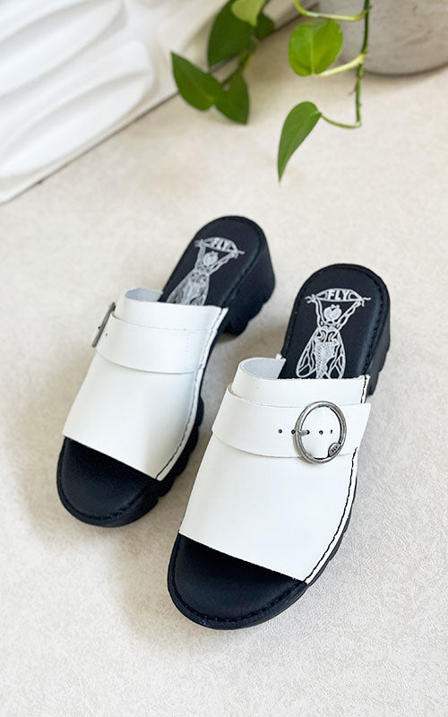 Fly London Eple, white