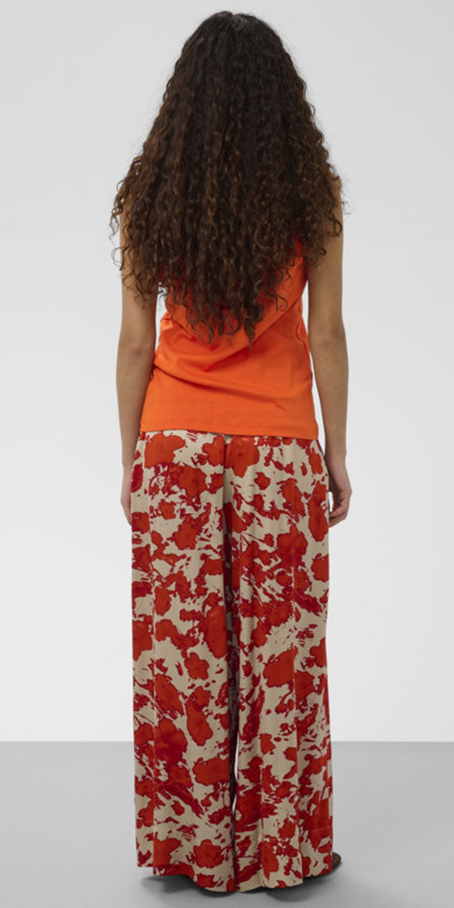 Soaked Fitted V-neck Tank, orange