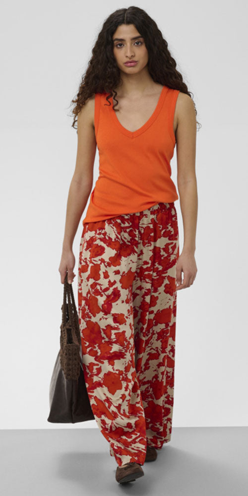Soaked Fitted V-neck Tank, orange
