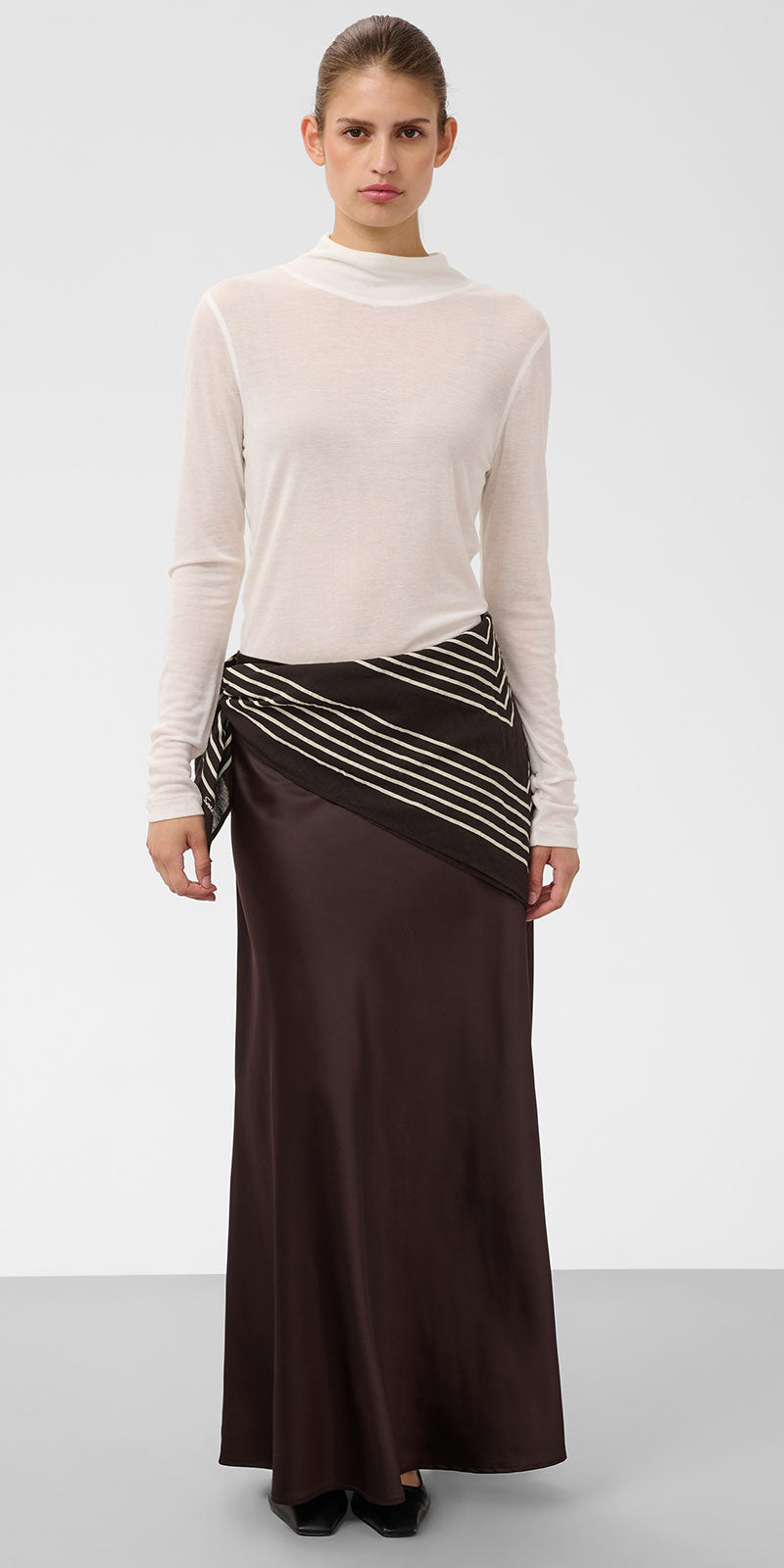Soaked Geometric Cotton Scarf, brown/off-white
