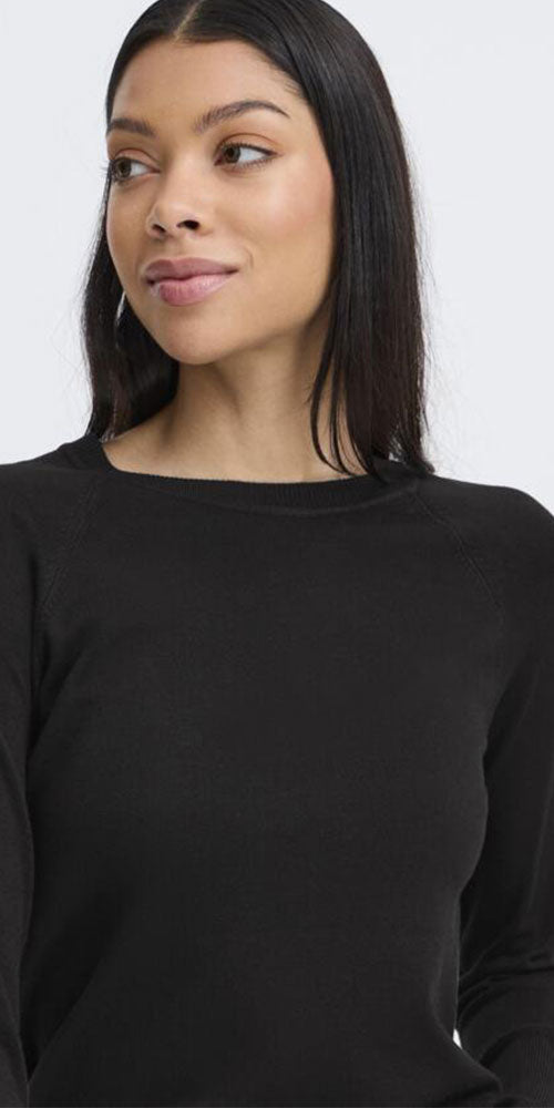 B.Young Fine Knit Crew Neck, black