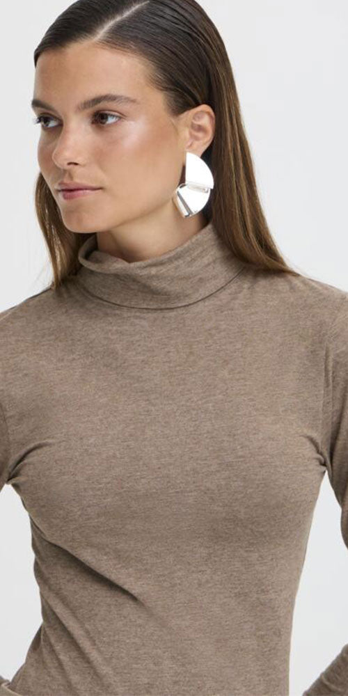 B.Young Fitted Turtleneck Top, walnut