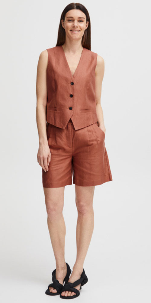 B.Young Forever Tailored Vest, rust