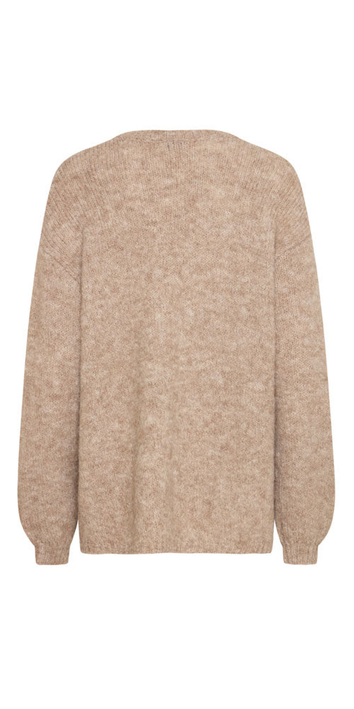 B.Young Miller Cardy, hummus