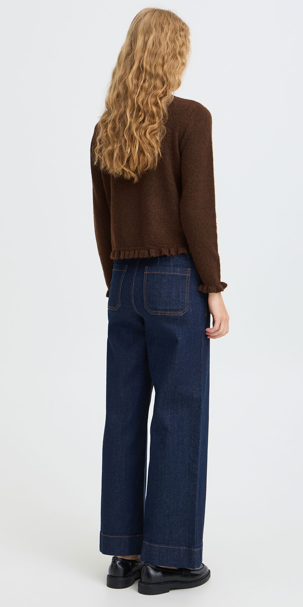 B.Young Ruffle Cardy, brown