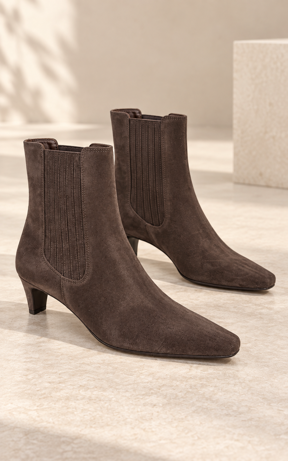 Bueno Sloane Boots, brown suede