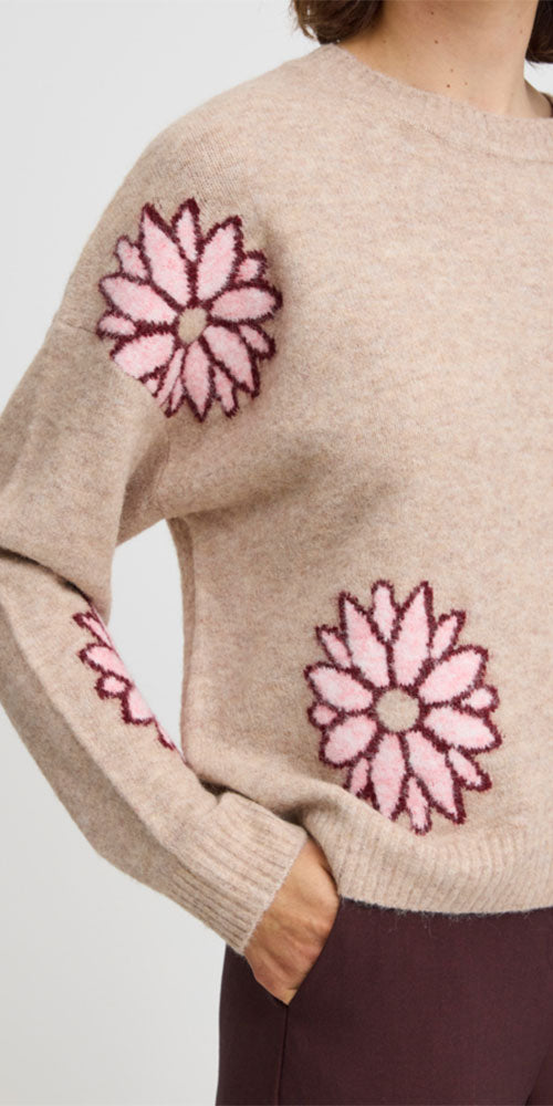 B.Young Pop Flower Sweater, pinkish