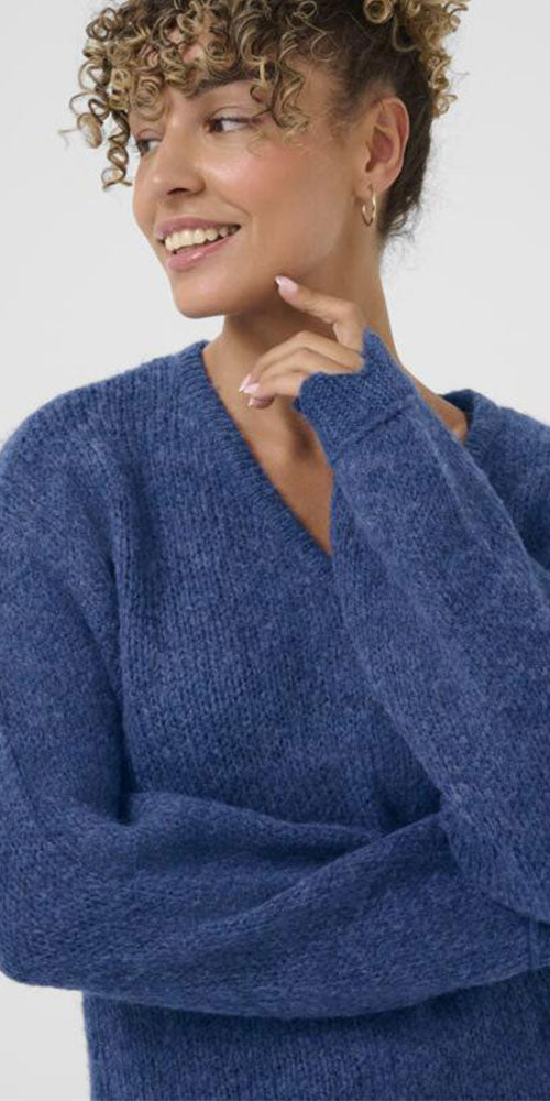 Cream Scalloped Edge V-neck, blue