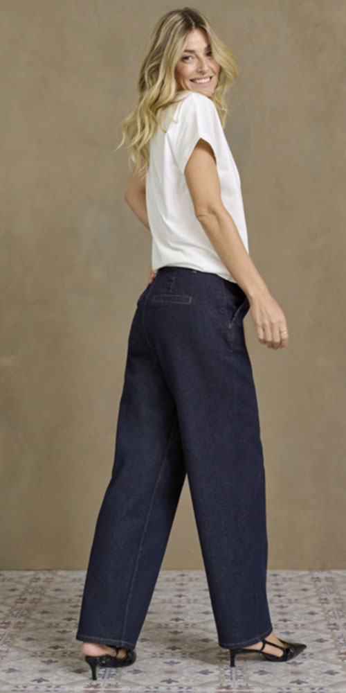 Cream Straight Indigo Jeans