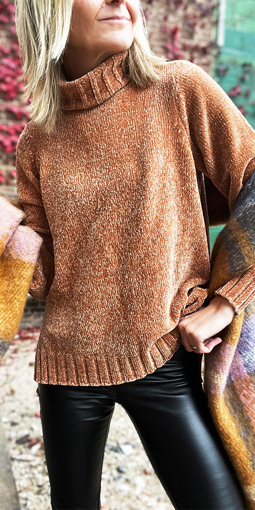 Culture Chenille Turtleneck Sweater, camel