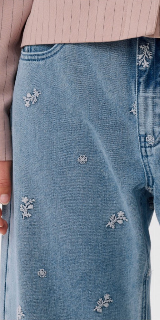 Culture Embroidered Barrel Jeans