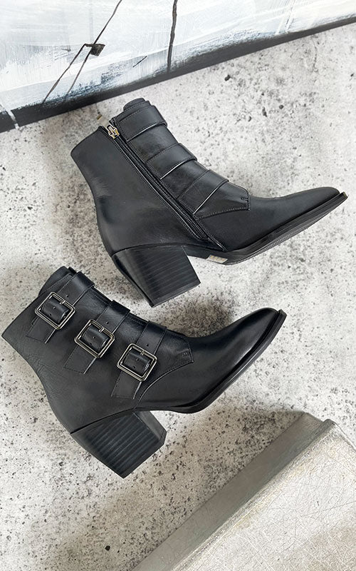 Django & Juliette Marzena Boots, black