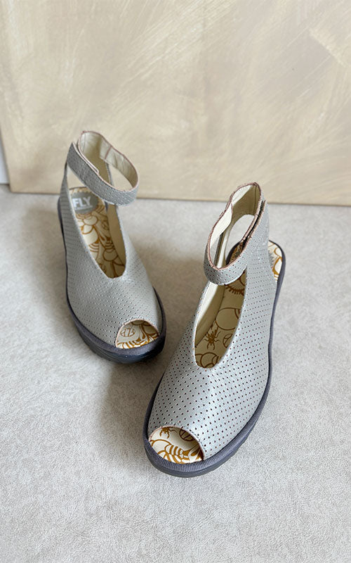 Fly London Yala Perf, silver
