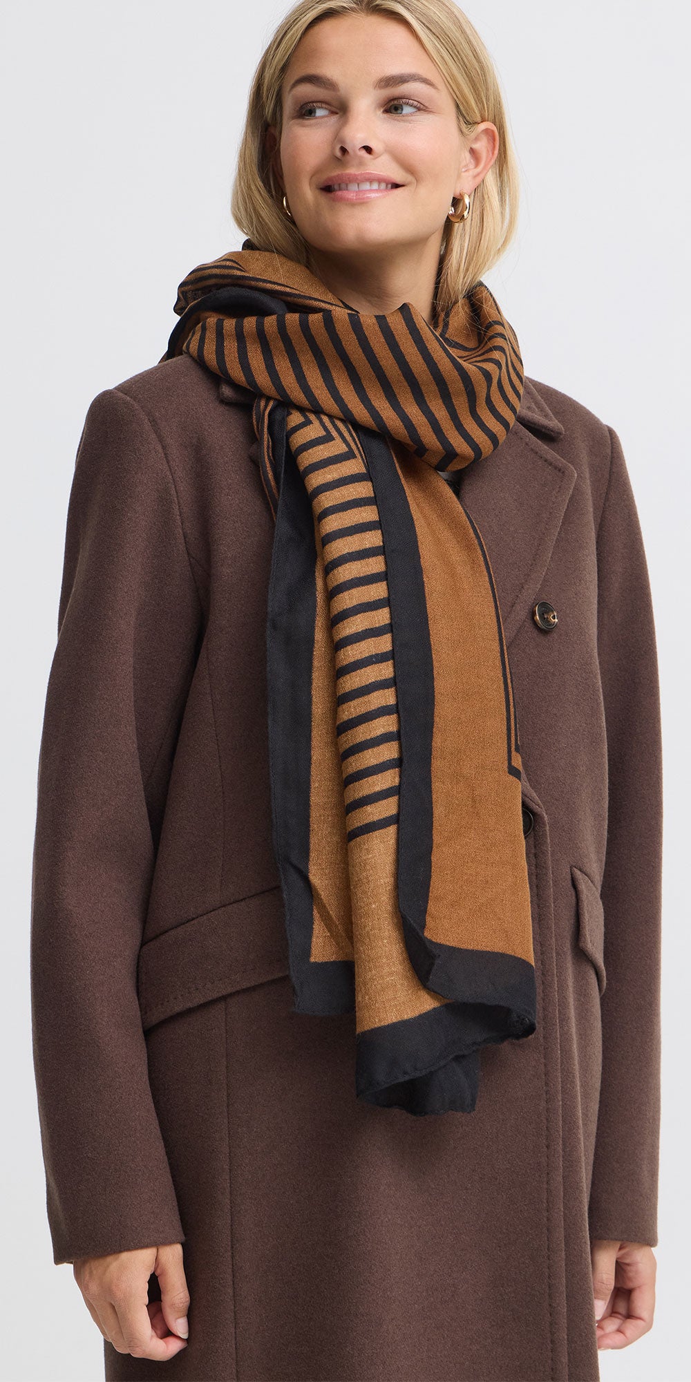 Fransa Geo Lines Scarf, camel/black