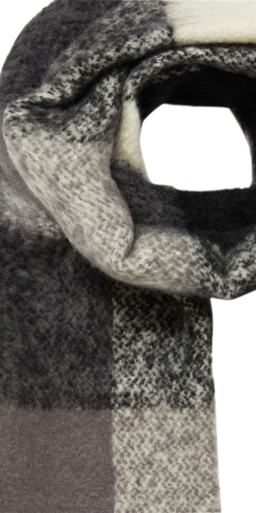 Ichi Plaid Scarf, black/grey