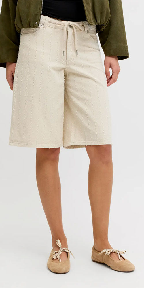 JJXX Textural Stripe Bermuda Shorts, ecru denim
