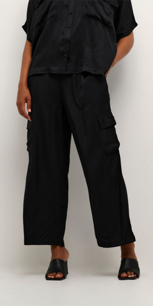 Kaffe Cropped Fluid Cargo Pants