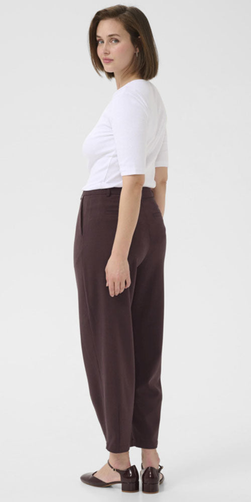 Kaffe Cropped Pleat Pant, dark burgundy
