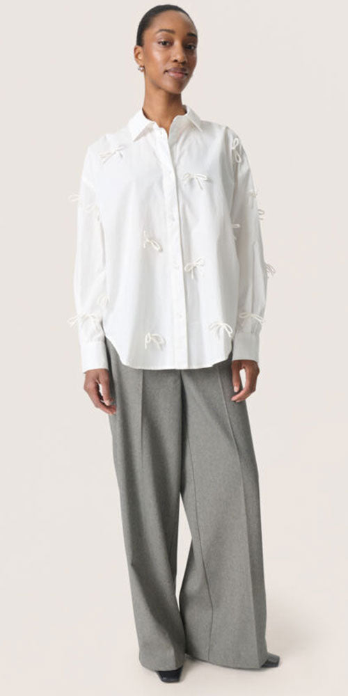 Soaked Bow Appliqué Shirt