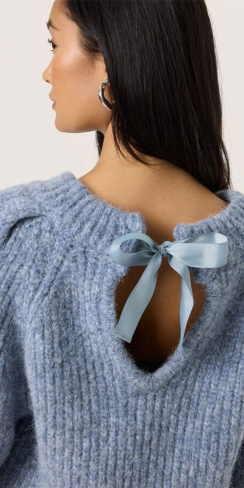 Soaked Bow Neck Sweater, blue