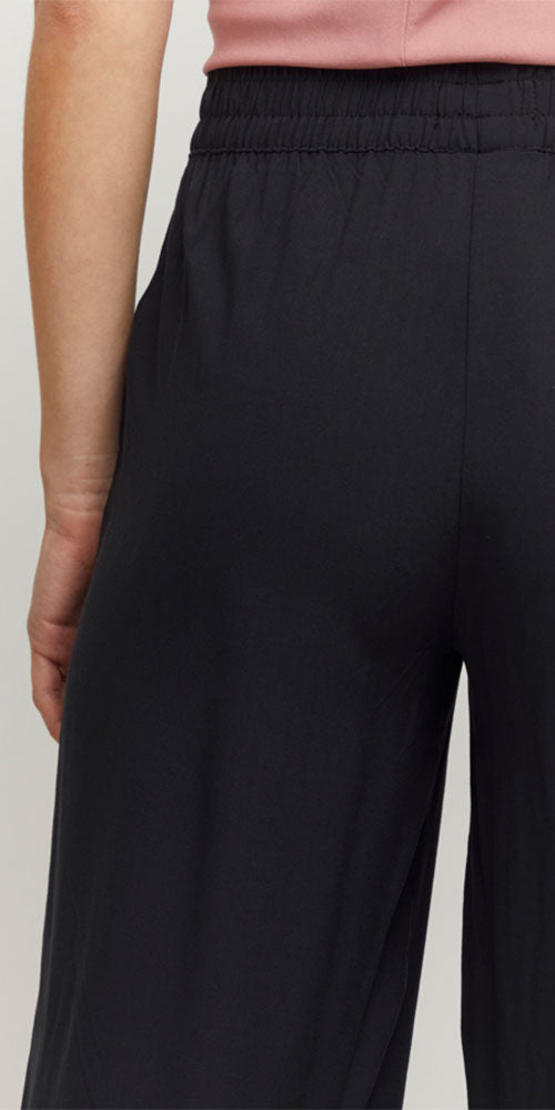B.Young Lightweight Crop Pant, black