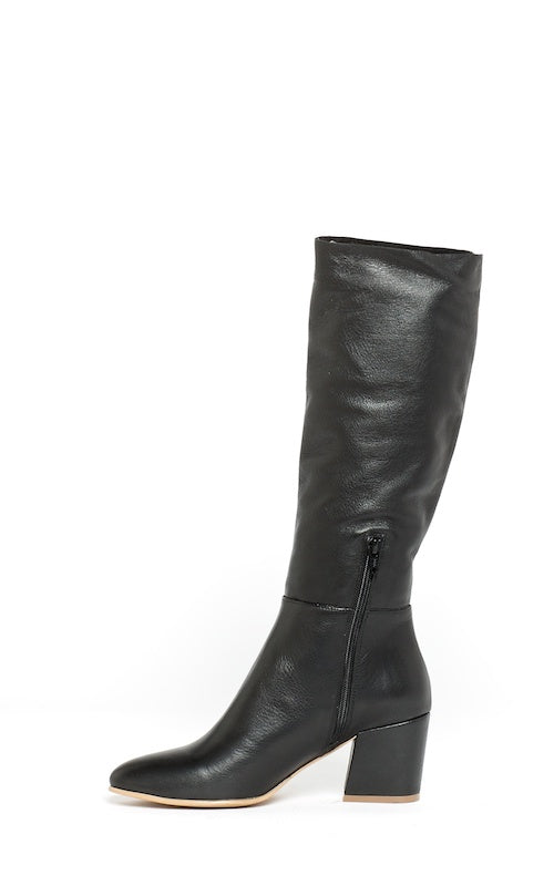 Bueno Sky, black leather