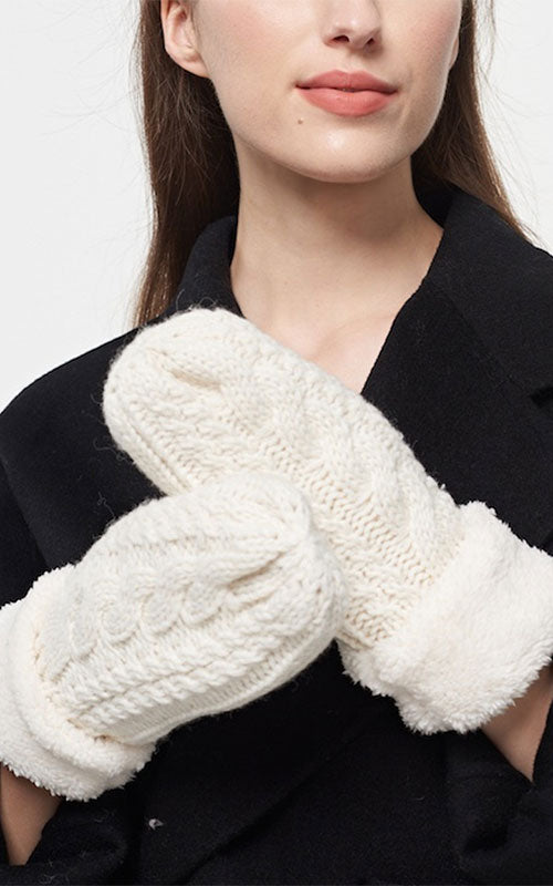 Chunky Cableknit Mitts, off-white