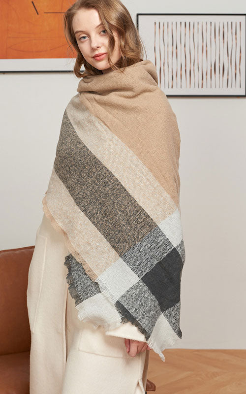 Giant Check Scarf, taupe