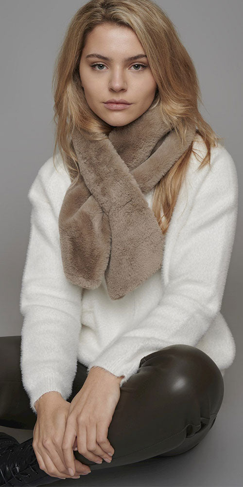 Rino & Pelle Oxo Faux Fur Scarf